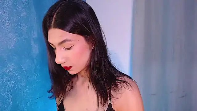 sofiaa grey  online show from 27, 1, 2025