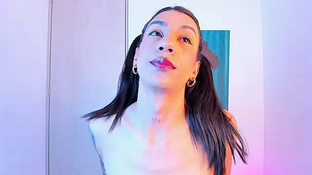 sofiaa grey  online show from 3, 4, 2026