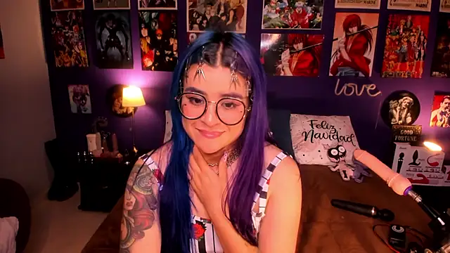 Snapshot of anne_cross chatting on 12, 12, 2024 anne cross online show from 12, 12, 2024