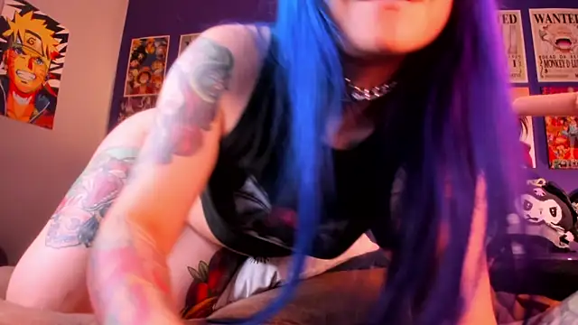 Snapshot of anne_cross chatting on 14, 1, 2025 anne cross online show from 14, 1, 2025