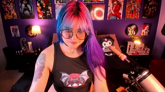 Snapshot of anne_cross chatting on 18, 2, 2025 anne cross online show from 18, 2, 2025