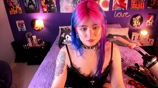 Snapshot of anne_cross chatting on 22, 3, 2025 anne cross online show from 22, 3, 2025