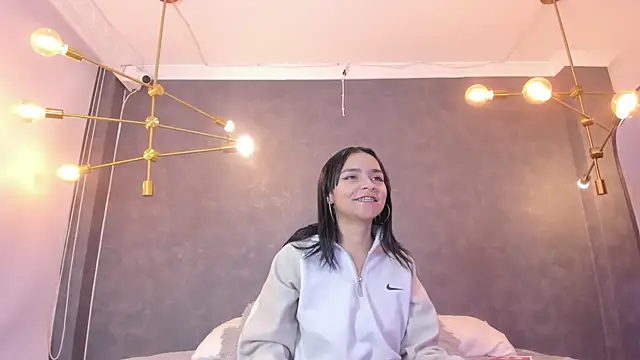 leigh-angels online show from 6, 11, 2025