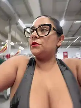 Snapshot of Sol_biglips chatting on 27, 1, 2025 Sol biglips online show from 27, 1, 2025