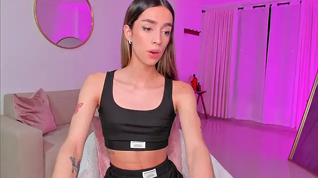 Snapshot of Emmavr chatting on 5, 1, 2025 Emmavr online show from 5, 1, 2025