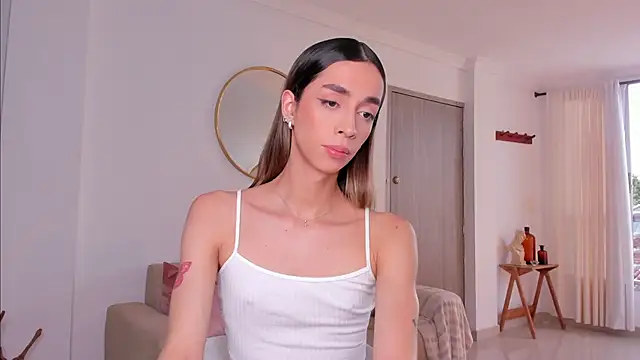 Snapshot of Emmavr chatting on 13, 2, 2025 Emmavr online show from 13, 2, 2025