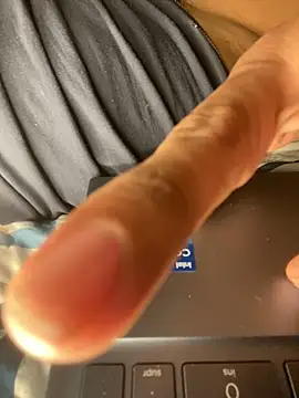 Snapshot of tom_thick chatting on 11, 1, 2025 tom thick online show from 11, 1, 2025