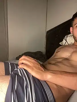 Snapshot of tom_thick chatting on 16, 1, 2025 tom thick online show from 16, 1, 2025