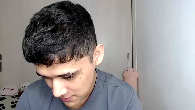 Snapshot of kaiine190 chatting on 3, 2, 2026 kaiine190 online show from 3, 2, 2026