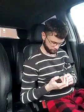 Snapshot of Talenjames4 chatting on 5, 1, 2025 Talenjames4 online show from 5, 1, 2025