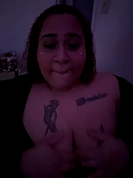 Snapshot of Juicyjordie chatting on 2, 12, 2024 Juicyjordie online show from 2, 12, 2024