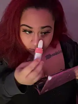 Snapshot of Juicyjordie chatting on 5, 1, 2025 Juicyjordie online show from 5, 1, 2025