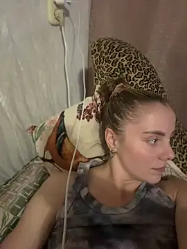 AlisaKissss online show from 10, 4, 2026