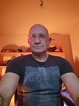 papasuchtpussy online show from 10, 1, 2026