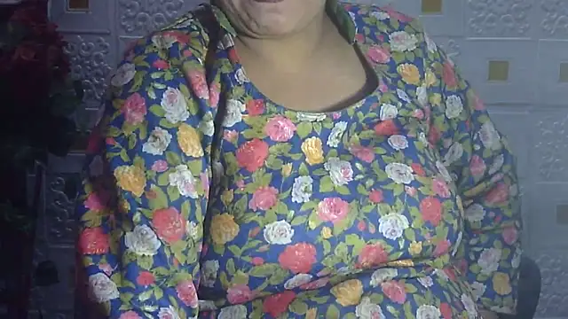 Sexy komolika online show from 4, 1, 2025