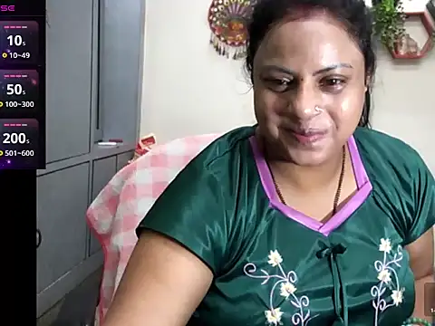 Snapshot of Sexy_komolika chatting on 23, 6, 2026 Sexy komolika online show from 23, 6, 2026