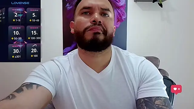 Snapshot of alexandergranda71 chatting on 8, 9, 2025 alexandergranda71 online show from 8, 9, 2025