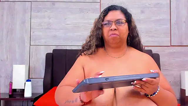 Lynn Jones online show from 14, 2, 2025