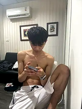 Snapshot of mumuowl chatting on 7, 10, 2025 mumuowl online show from 7, 10, 2025