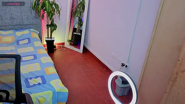 Lana stone  online show from 22, 3, 2026