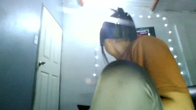 Snapshot of linzeysmith4 chatting on 13, 3, 2026 linzeysmith4 online show from 13, 3, 2026