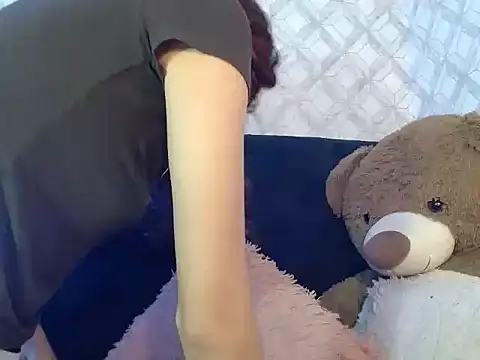 Emma-Wilson online show from 15, 4, 2026