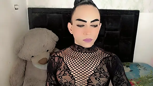 Michell Queen online show from 3, 2, 2026