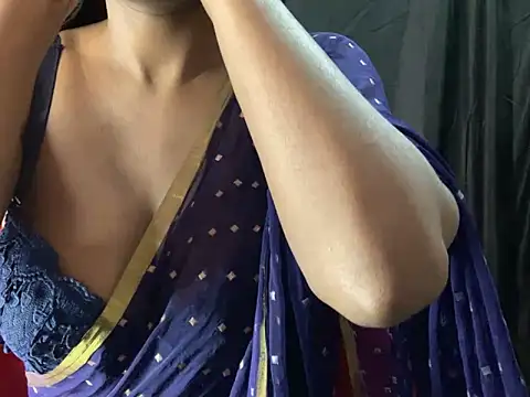 Snapshot of Sexy_trisha__7 chatting on 28, 1, 2025 Sexy trisha  7 online show from 28, 1, 2025