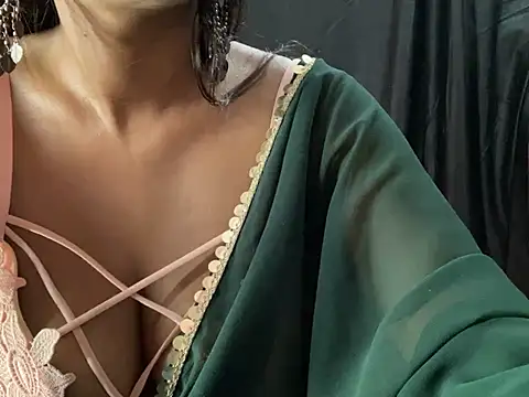 Snapshot of Sexy_trisha__7 chatting on 21, 3, 2025 Sexy trisha  7 online show from 21, 3, 2025