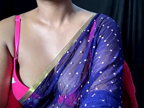 Snapshot of Sexy_trisha__7 chatting on 22, 9, 2025 Sexy trisha  7 online show from 22, 9, 2025