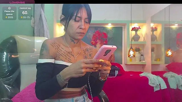 Snapshot of lorenapinto chatting on 27, 5, 2026 lorenapinto online show from 27, 5, 2026