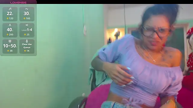 Snapshot of lorenapinto chatting on 30, 5, 2026 lorenapinto online show from 30, 5, 2026