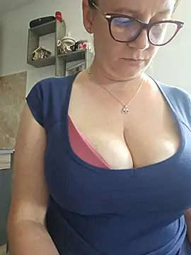 KristenVega online show from 29, 5, 2026