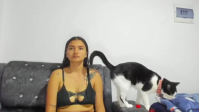 Snapshot of Mayte_sexy chatting on 15, 10, 2025 Mayte sexy online show from 15, 10, 2025