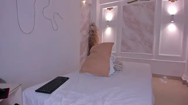 Snapshot of NastassjaCandy chatting on 22, 10, 2025 NastassjaCandy online show from 22, 10, 2025