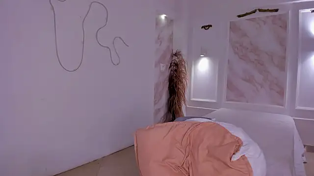 Snapshot of NastassjaCandy chatting on 28, 10, 2025 NastassjaCandy online show from 28, 10, 2025