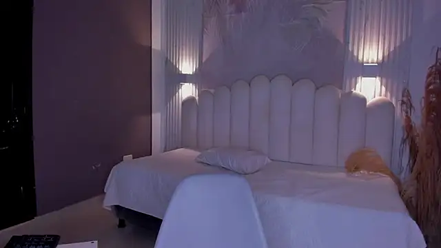 Snapshot of NastassjaCandy chatting on 5, 12, 2025 NastassjaCandy online show from 5, 12, 2025