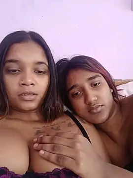 Snapshot of Indianqueen03 chatting on 21, 6, 2026 Indianqueen03 online show from 21, 6, 2026