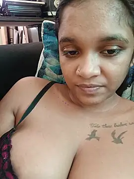 Snapshot of Indianqueen03 chatting on 28, 6, 2026 Indianqueen03 online show from 28, 6, 2026