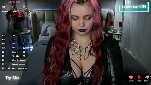 Miss Maya Mils online show from 2, 3, 2025