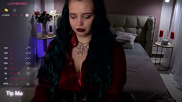 Miss Maya Mils online show from 7, 10, 2025