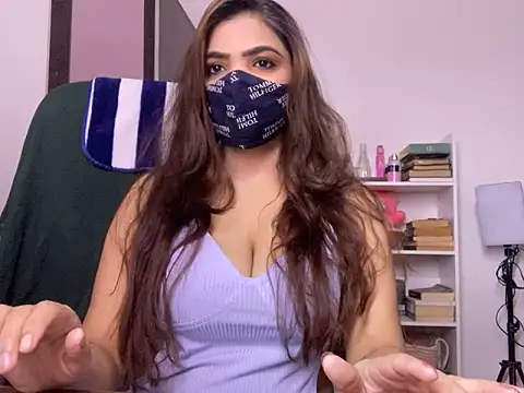 Snapshot of Fantastic_ruby chatting on 31, 10, 2025 Fantastic ruby online show from 31, 10, 2025