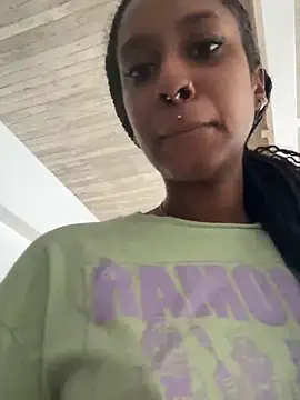 Your Paris online show from 1, 12, 2025