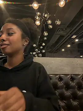 Your Paris online show from 4, 2, 2026