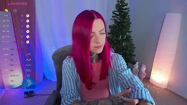 Snapshot of Roxy_____ chatting on 2, 1, 2025 Roxy      online show from 2, 1, 2025