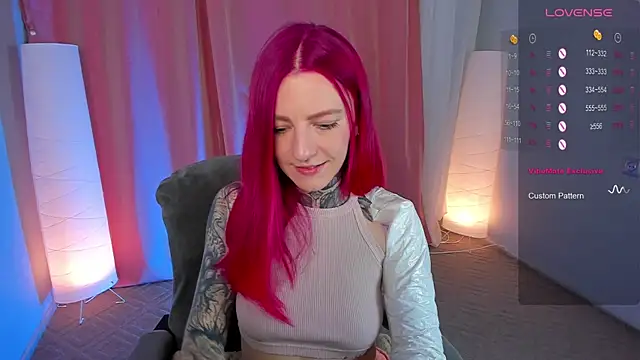 Snapshot of Roxy_____ chatting on 6, 2, 2025 Roxy      online show from 6, 2, 2025