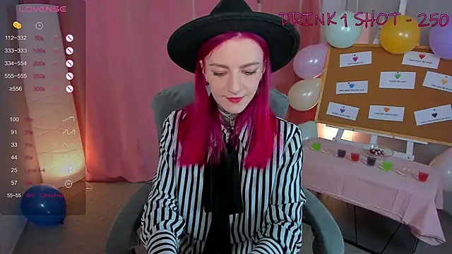Snapshot of Roxy_____ chatting on 7, 2, 2025 Roxy      online show from 7, 2, 2025