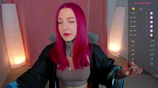 Snapshot of Roxy_____ chatting on 8, 2, 2025 Roxy      online show from 8, 2, 2025