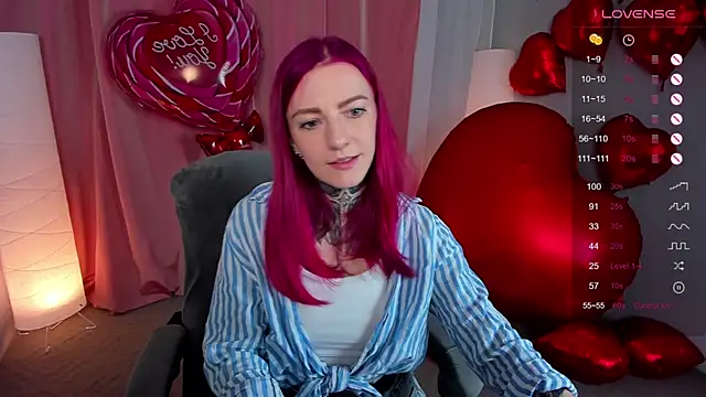Snapshot of Roxy_____ chatting on 13, 2, 2025 Roxy      online show from 13, 2, 2025