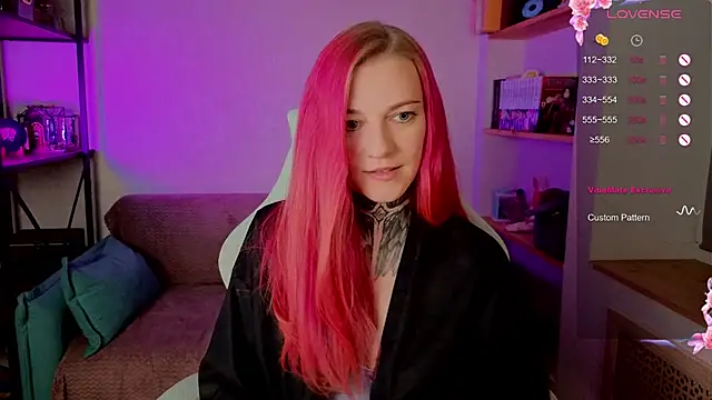 Snapshot of Roxy_____ chatting on 5, 10, 2025 Roxy      online show from 5, 10, 2025